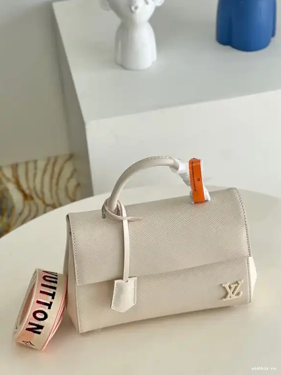 WIS BB LOUIS VUITTON CHANELUNY 0628